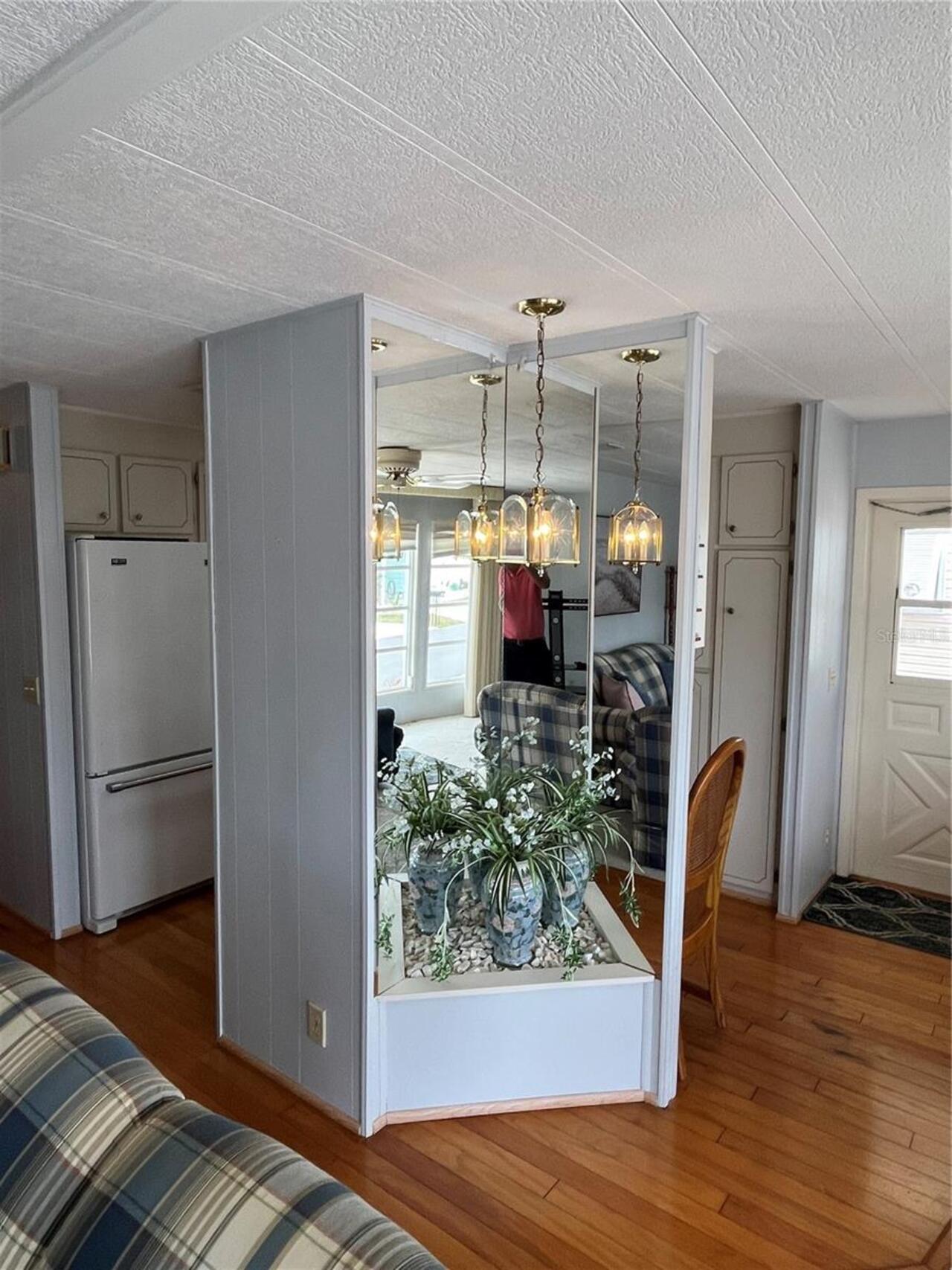 Listing Photo 12
