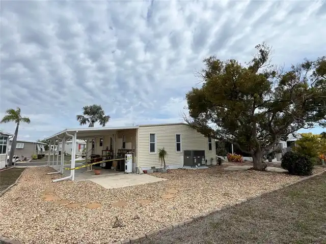 Listing Photo 6