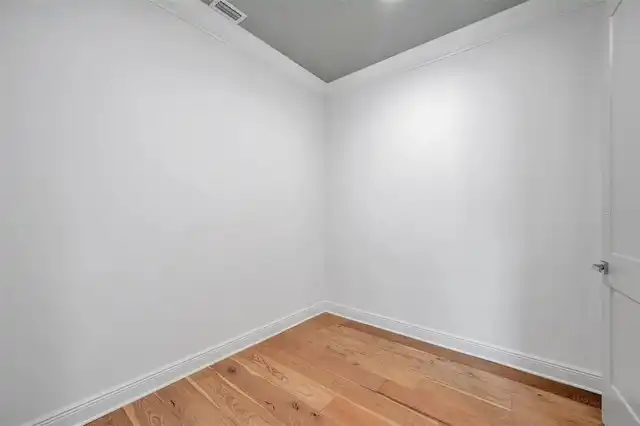 Listing Photo 27