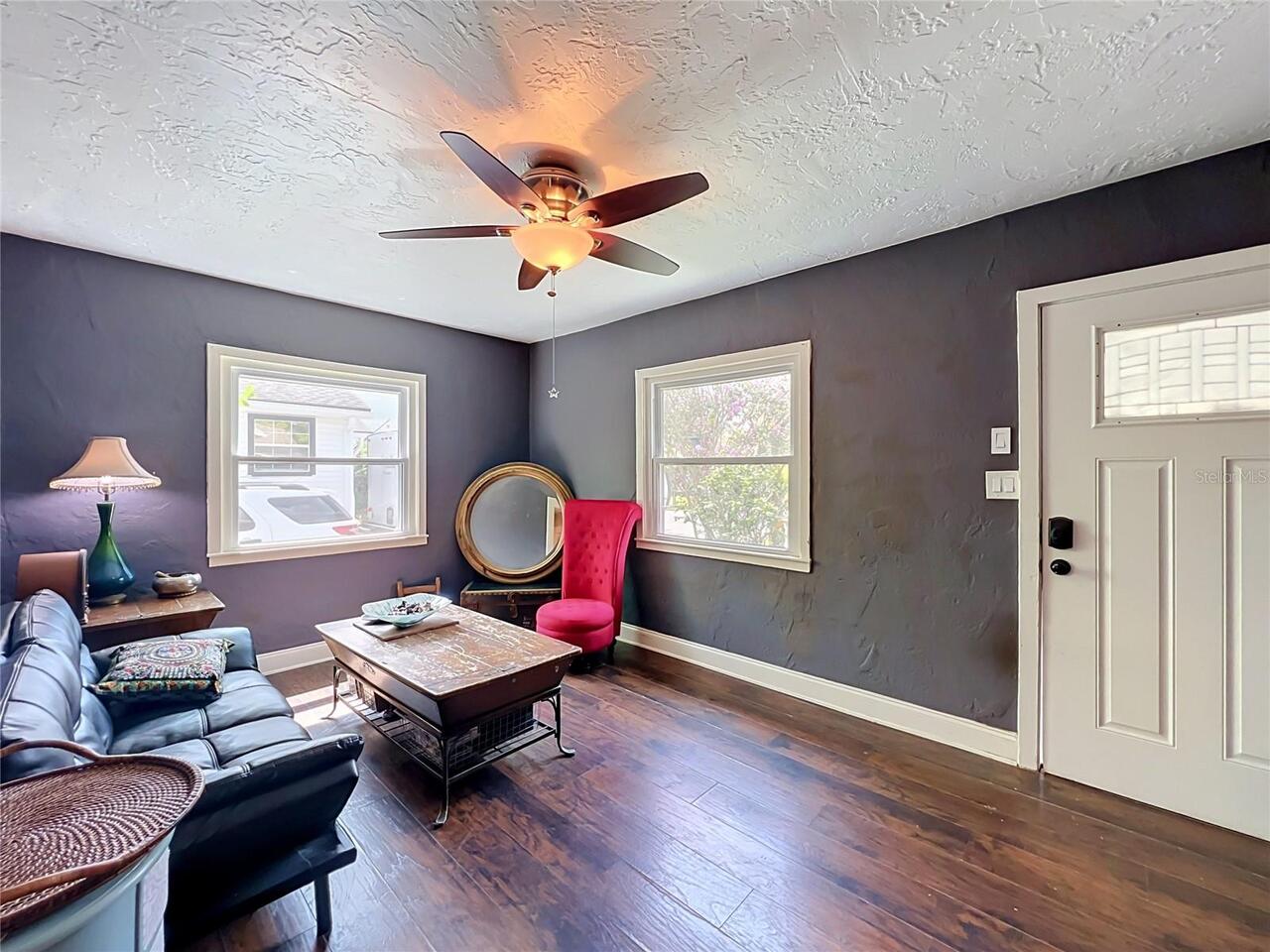 Listing Photo 12
