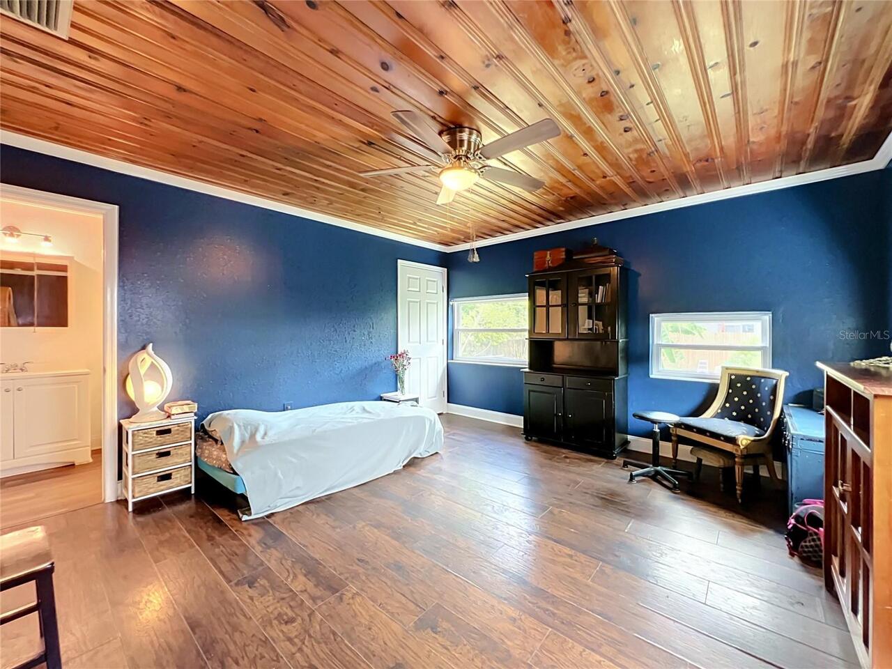 Listing Photo 18
