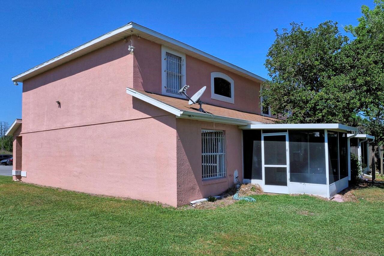 Listing Photo 12