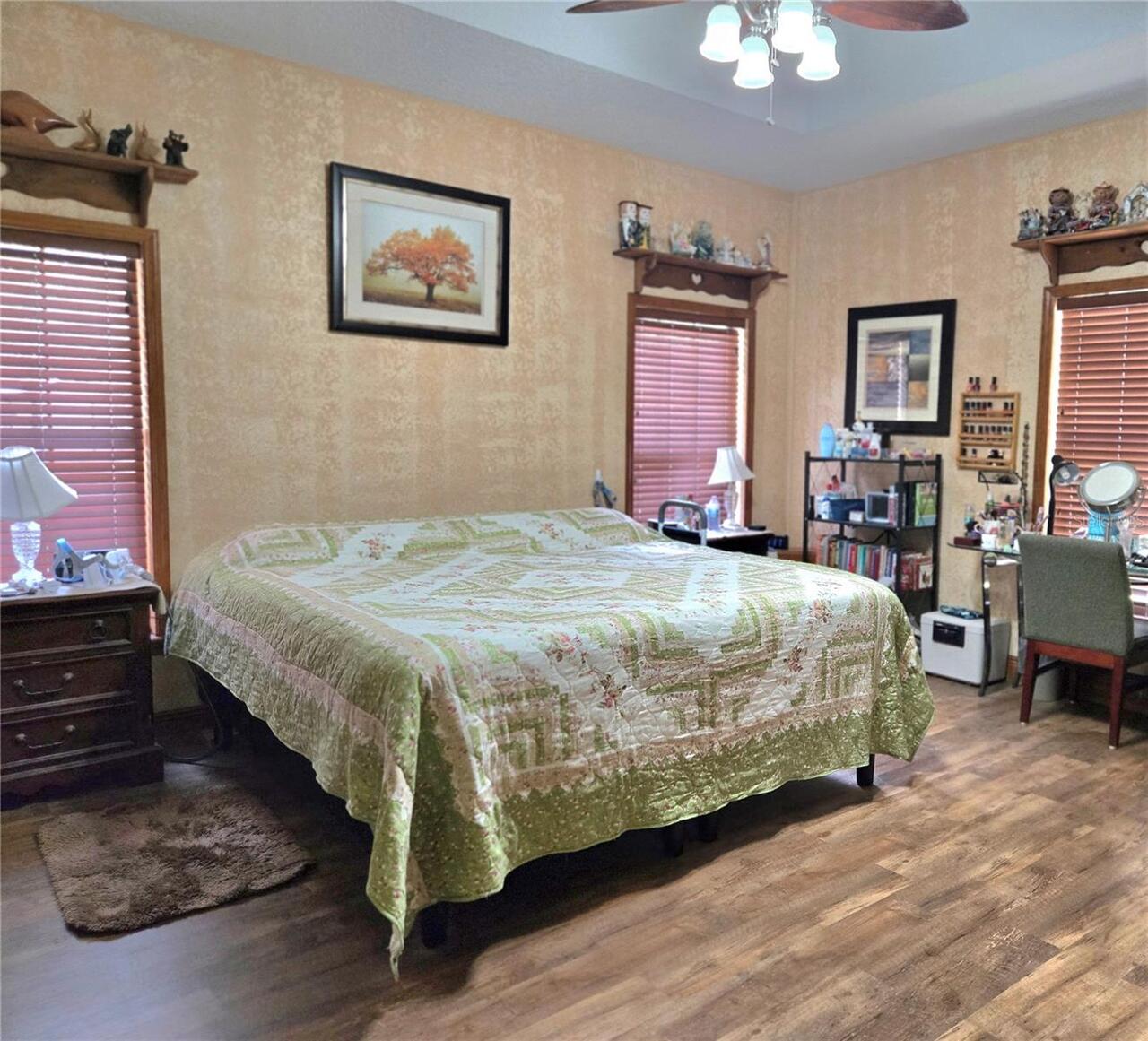 Listing Photo 8