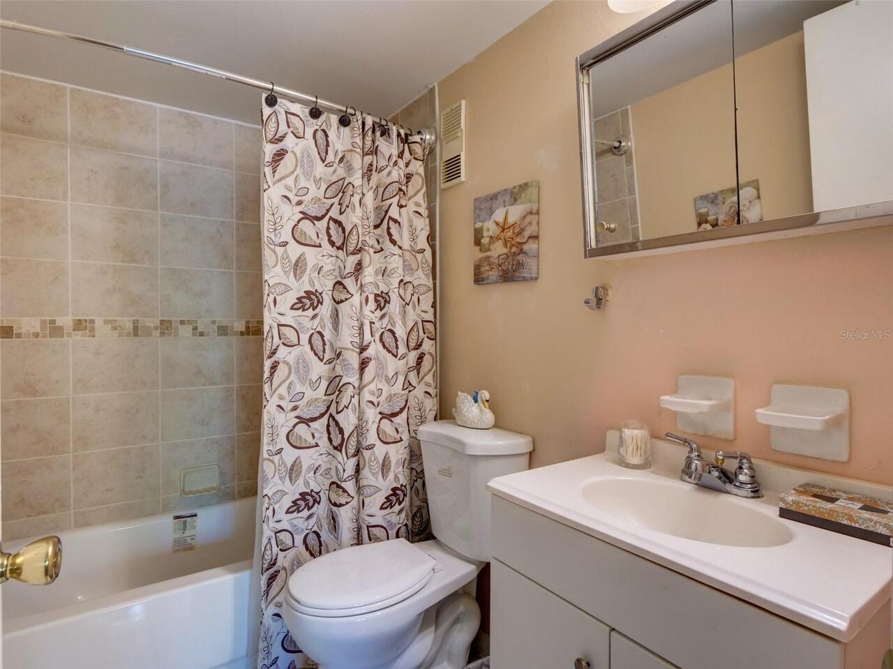 Listing Photo 14