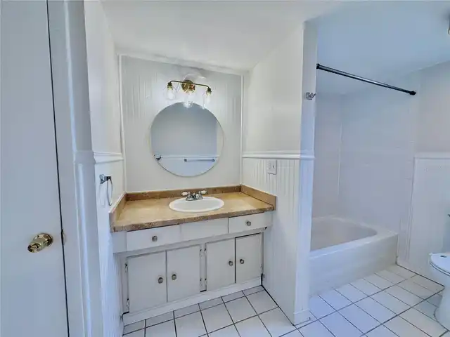 Listing Photo 14