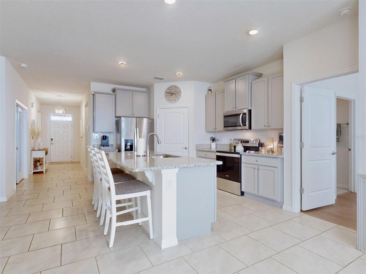 Listing Photo 12