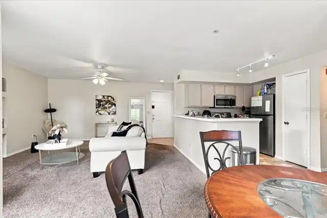 Listing Photo 7
