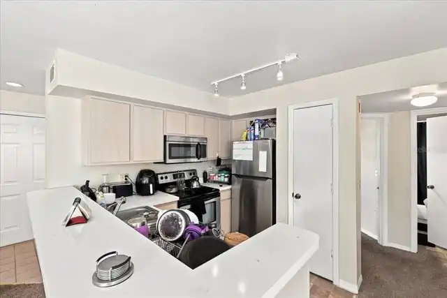 Listing Photo 9