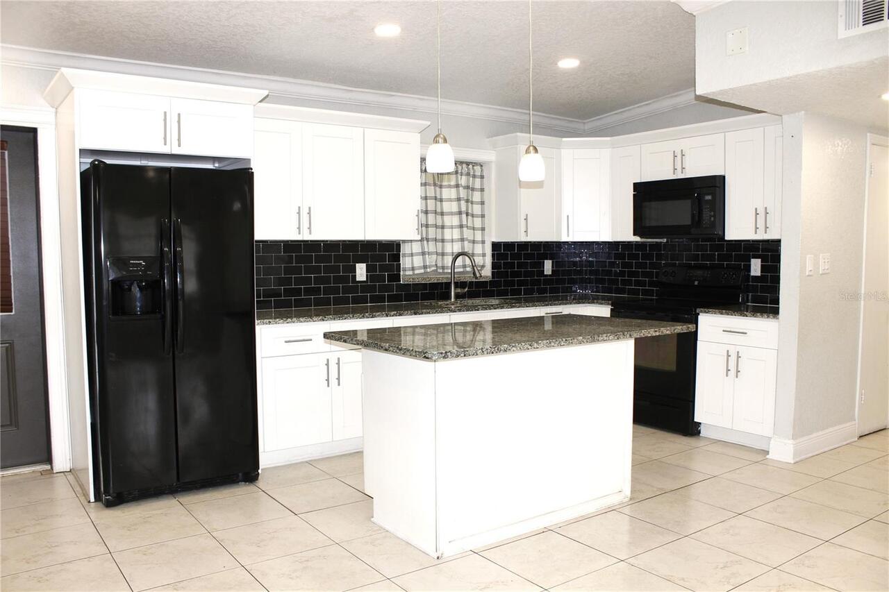 Listing Photo 28