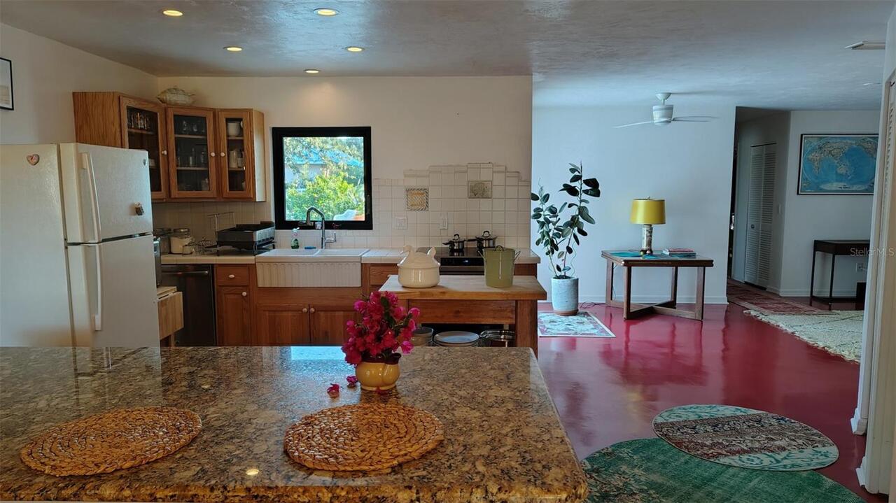 Listing Photo 7