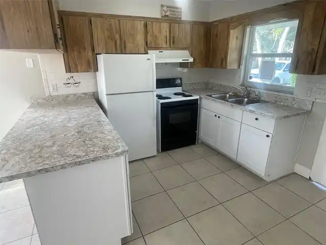 Listing Photo 6