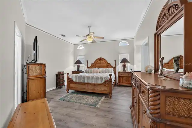 Listing Photo 25