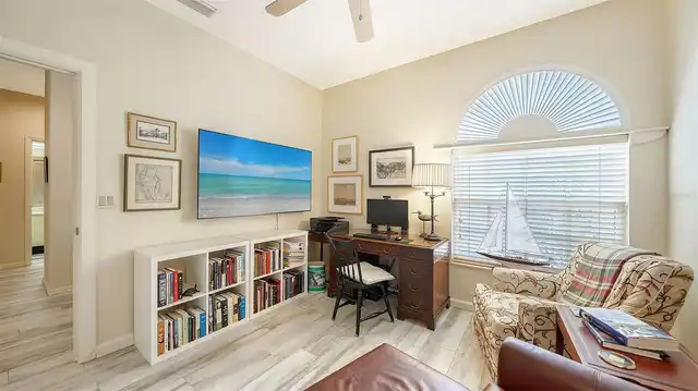 Listing Photo 18