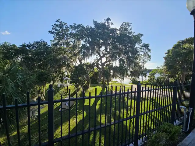 Listing Photo 26