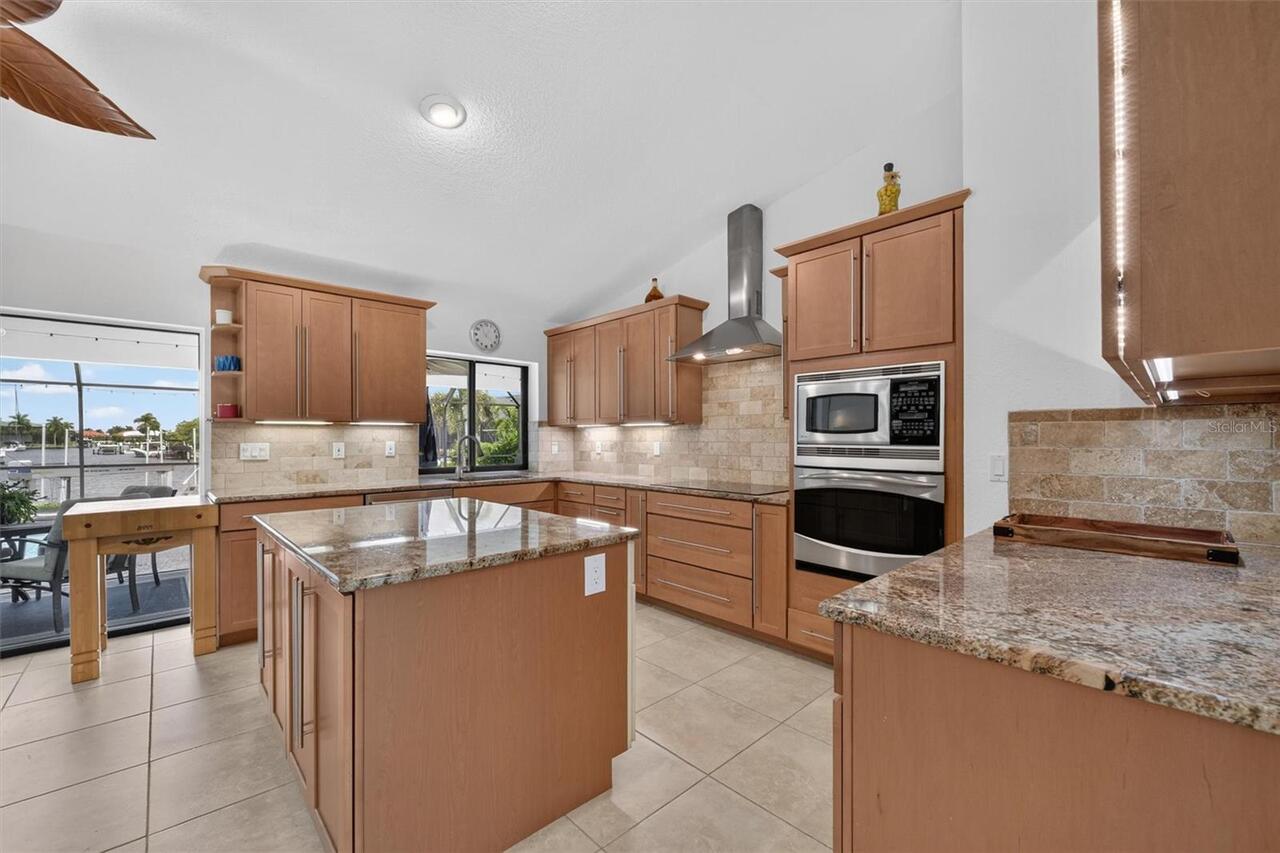 Listing Photo 17