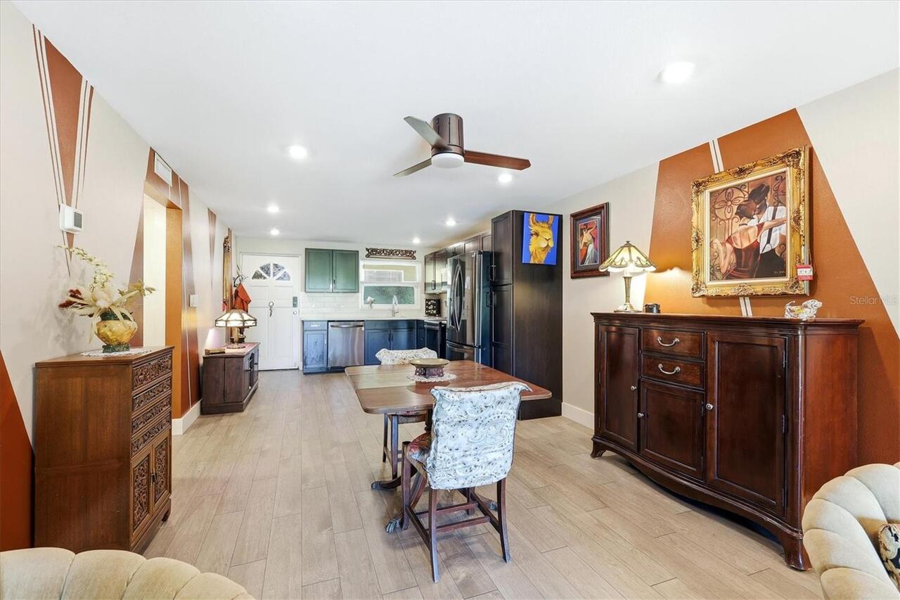 Listing Photo 12