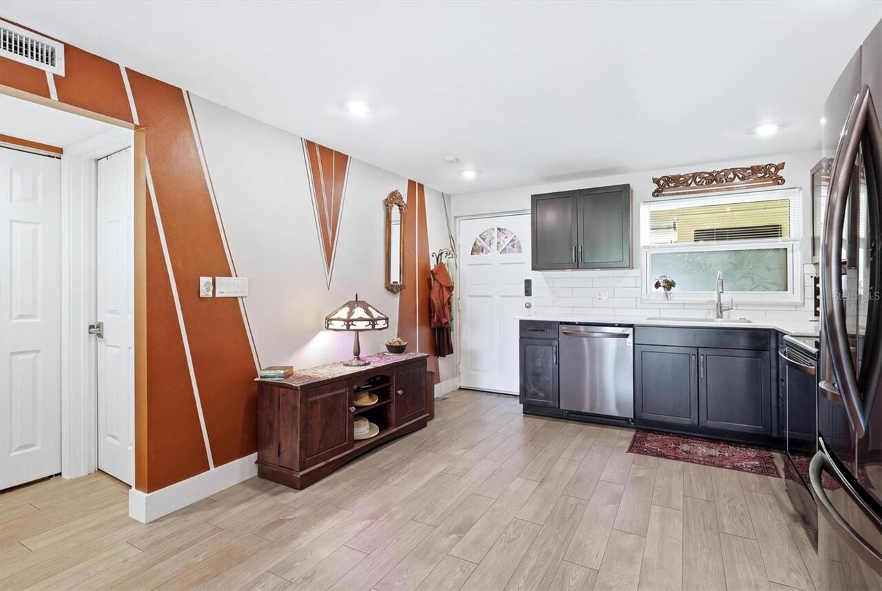 Listing Photo 15