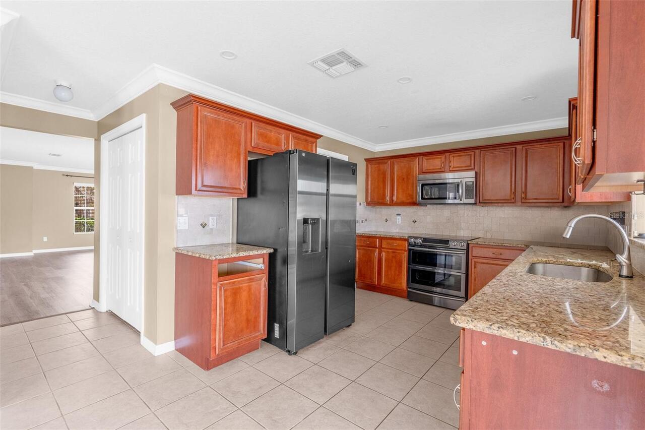 Listing Photo 10