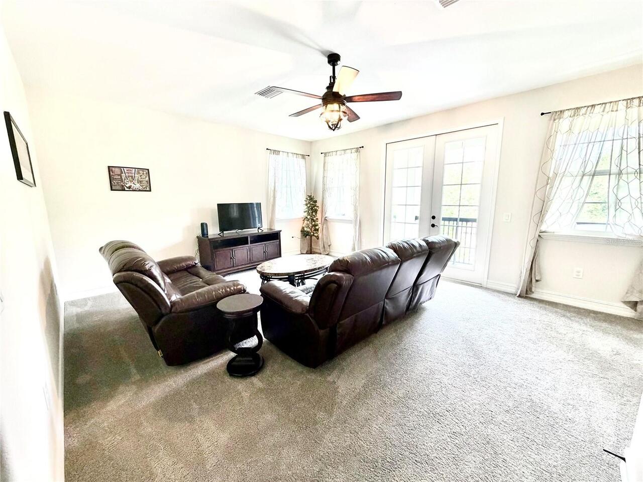 Listing Photo 33