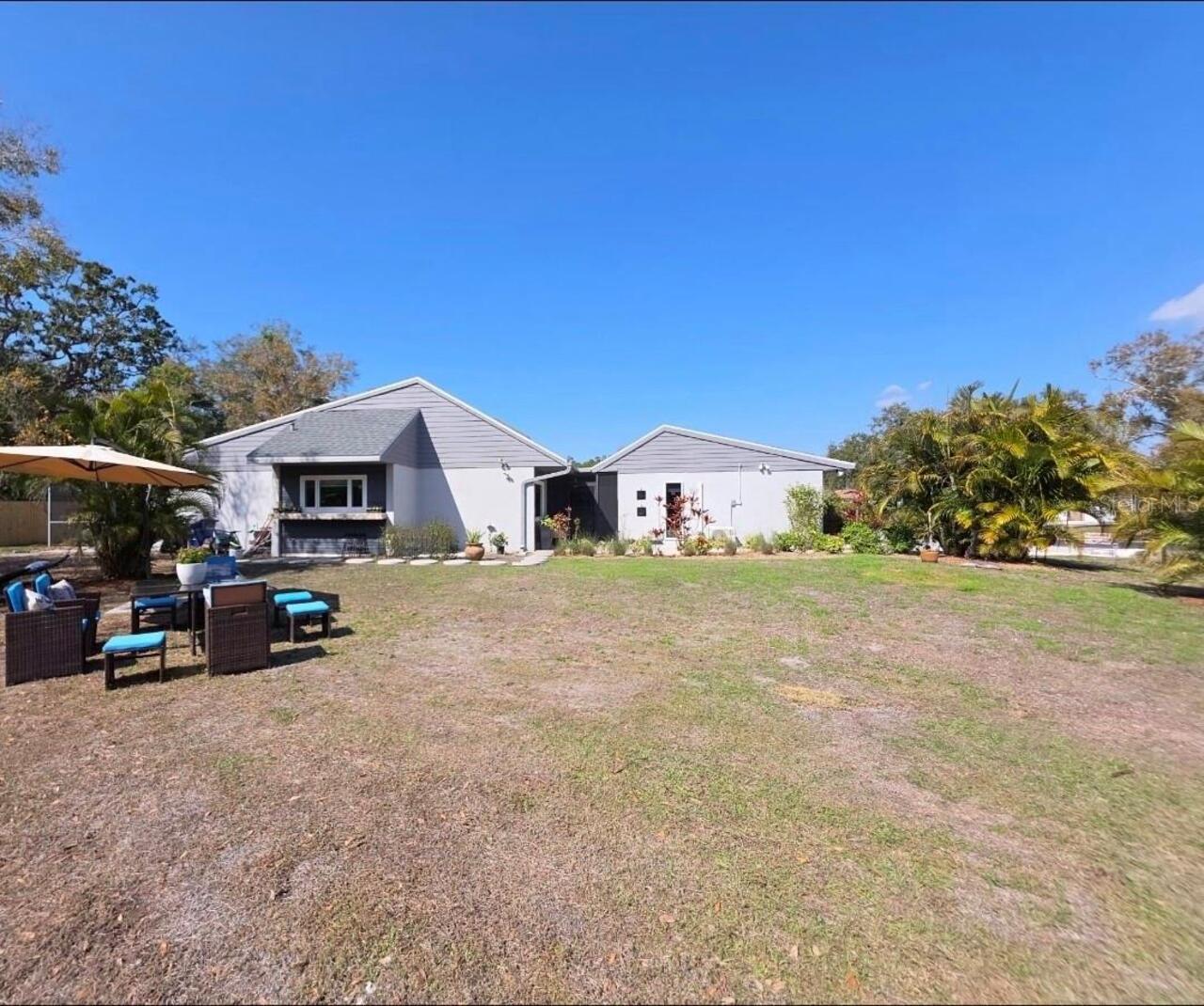 Listing Photo 12