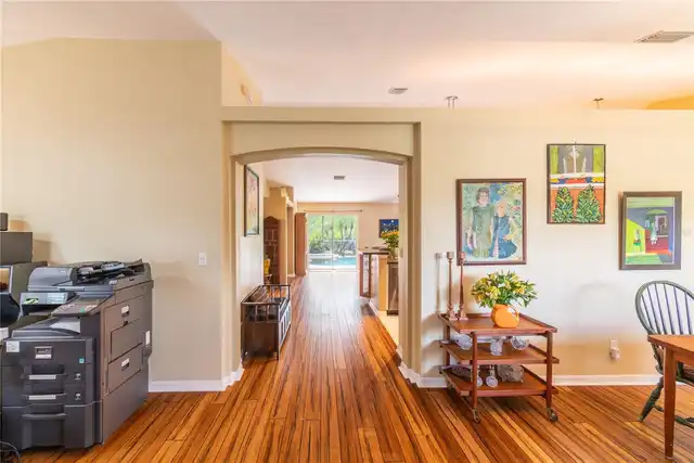 Listing Photo 8