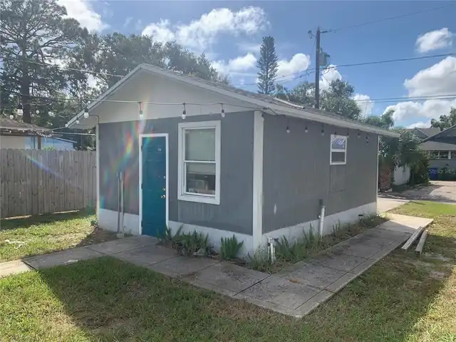 Listing Photo 8