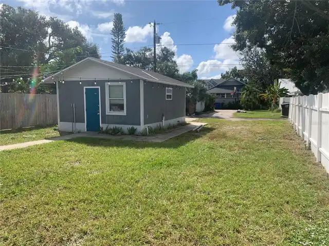 Listing Photo 9