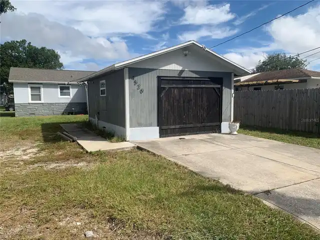 Listing Photo 10