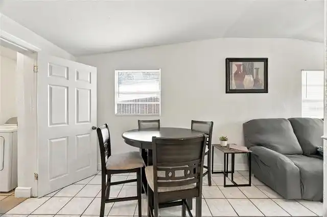 Listing Photo 7