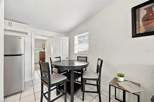Listing Photo 8