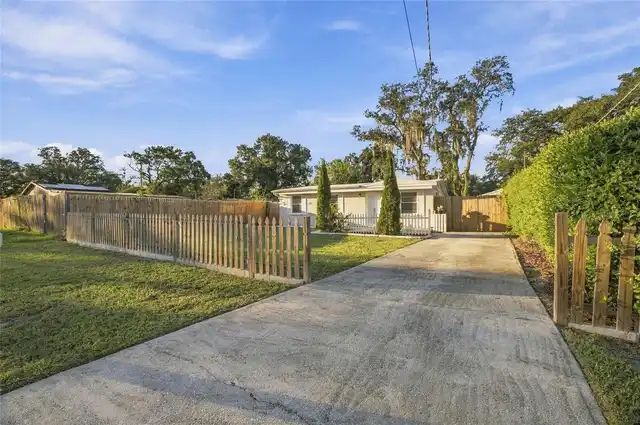 Listing Photo 25