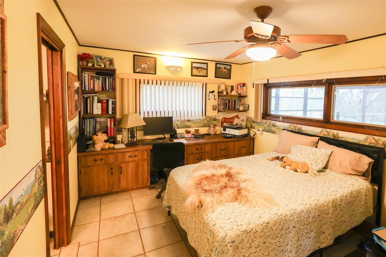 Listing Photo 18