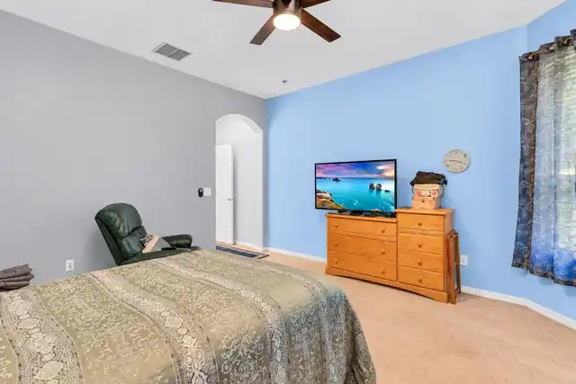 Listing Photo 20