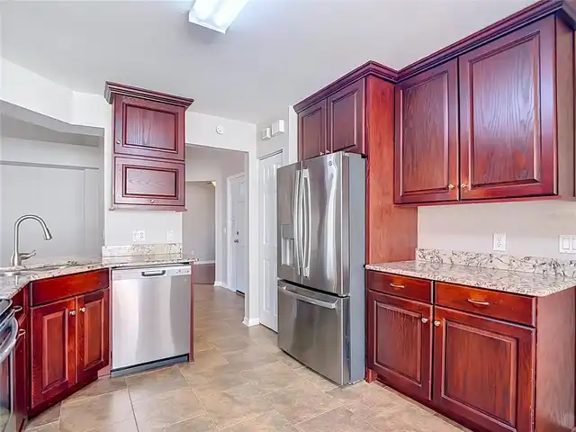 Listing Photo 16
