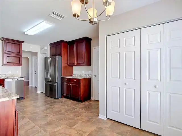 Listing Photo 20