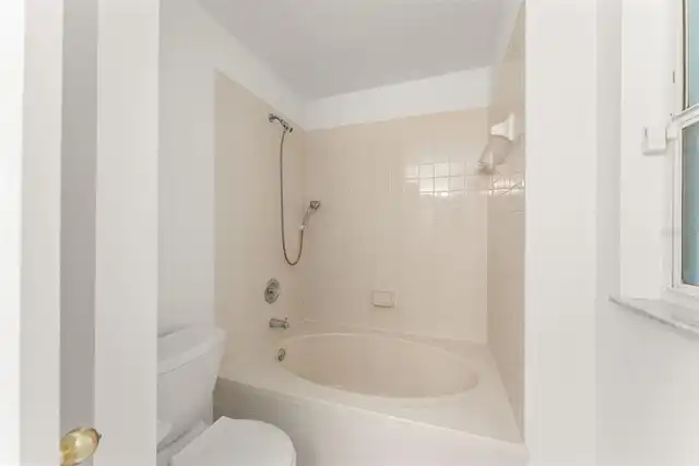 Listing Photo 23