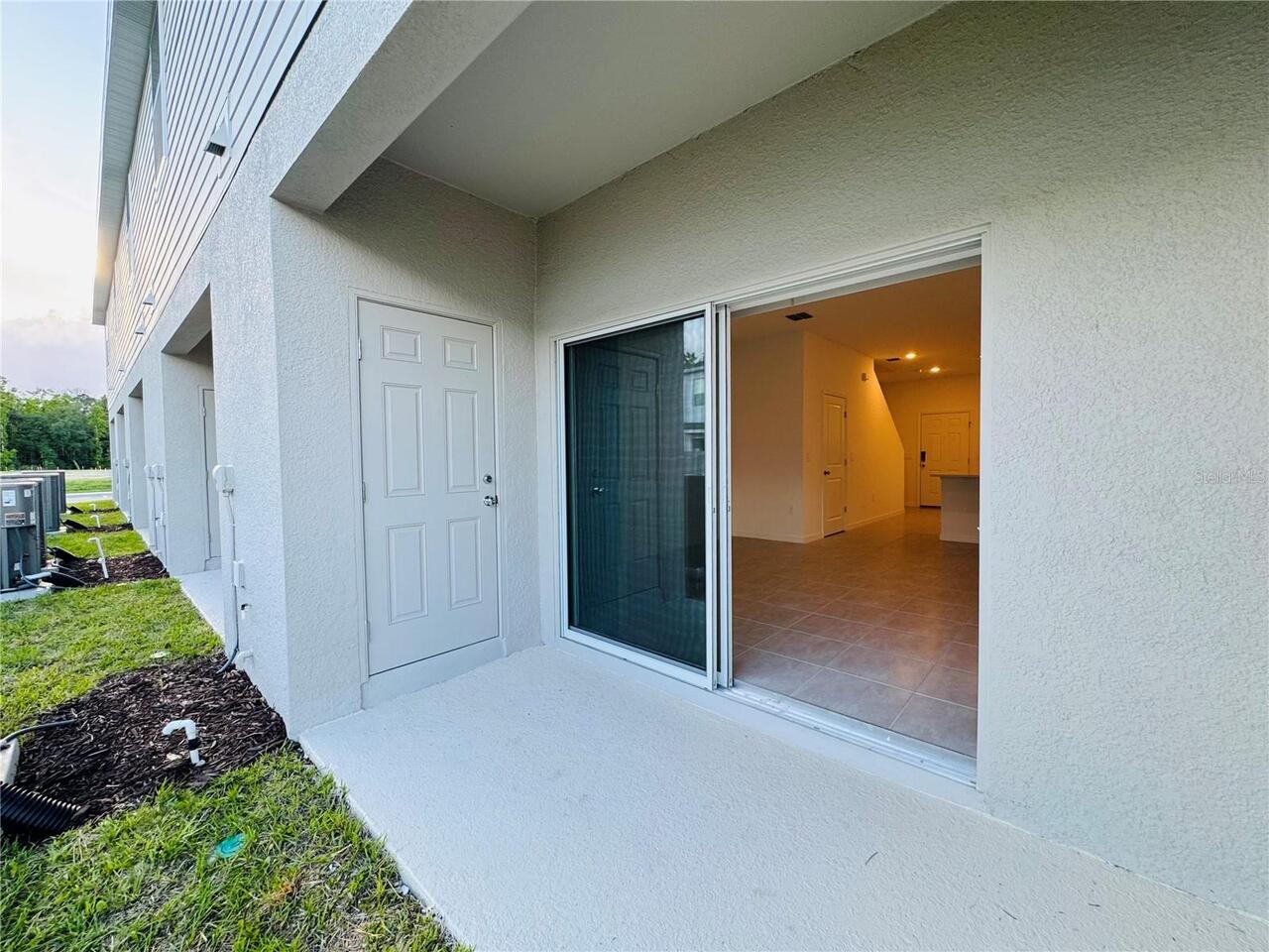 Listing Photo 11
