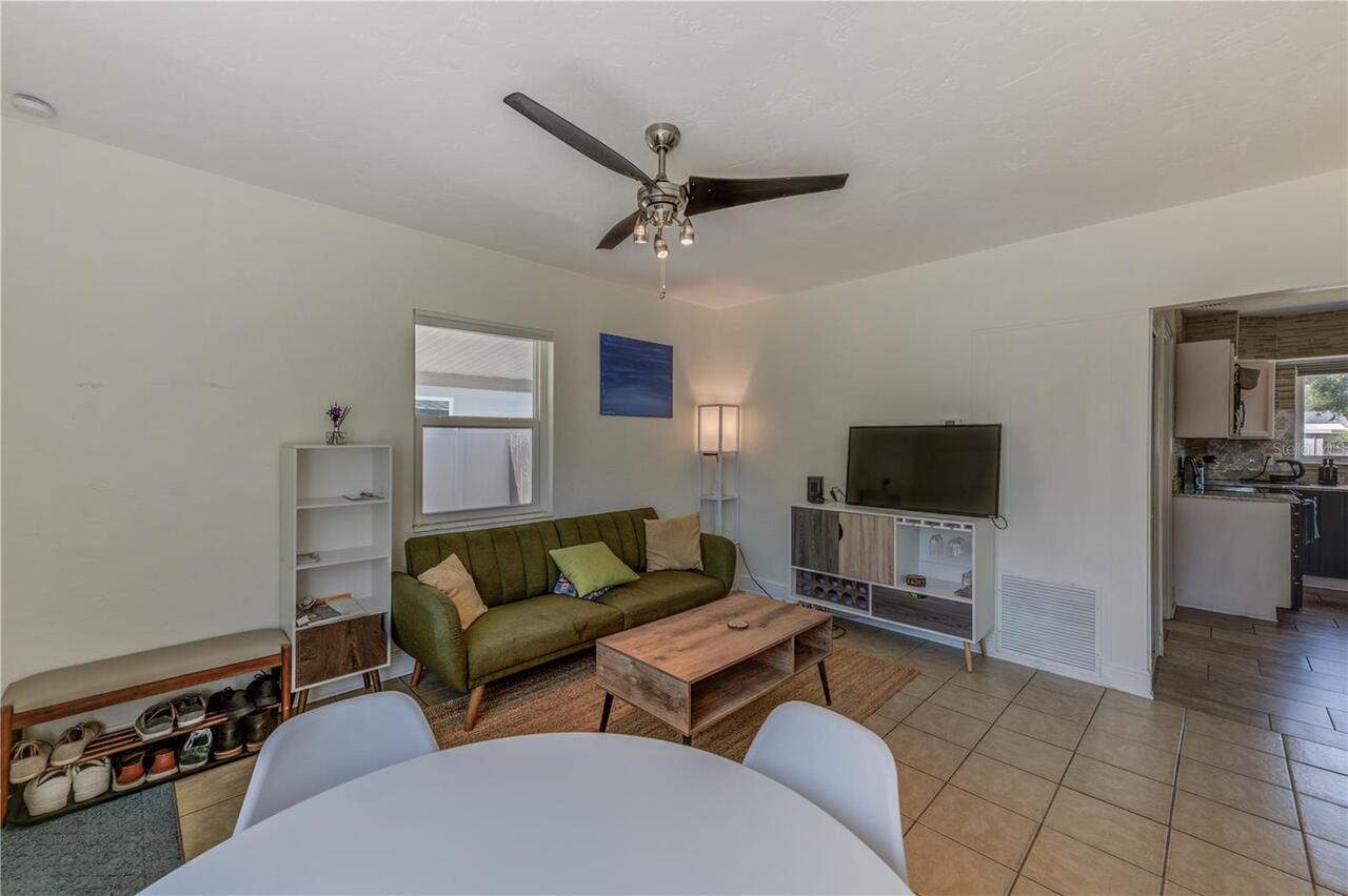 Listing Photo 8