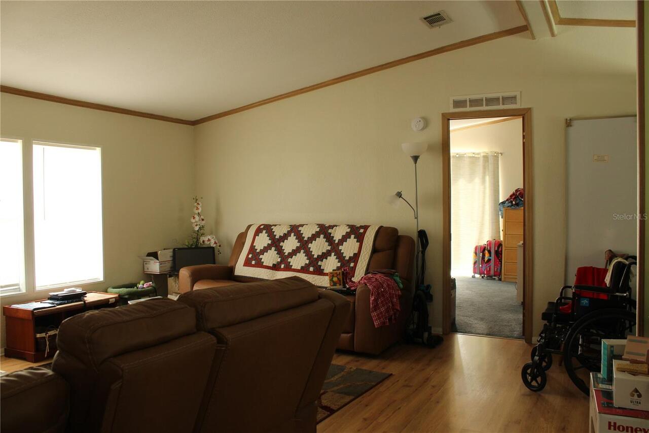 Listing Photo 9