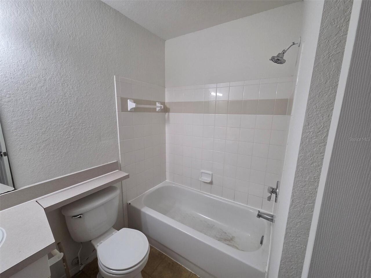 Listing Photo 9