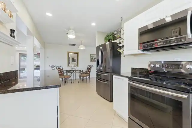 Listing Photo 15
