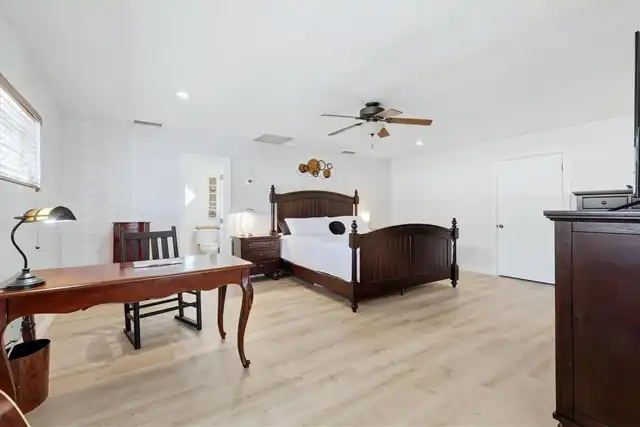Listing Photo 29