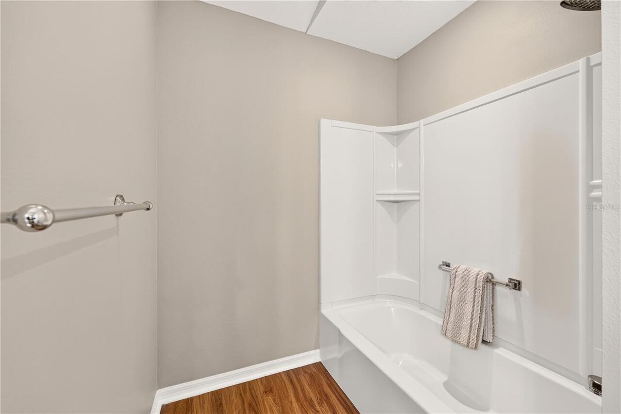 Listing Photo 24