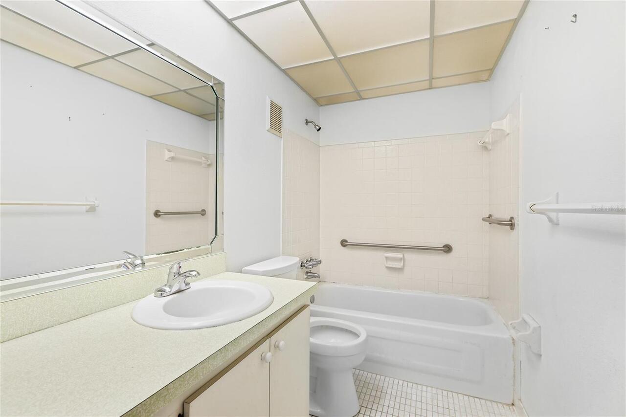 Listing Photo 17