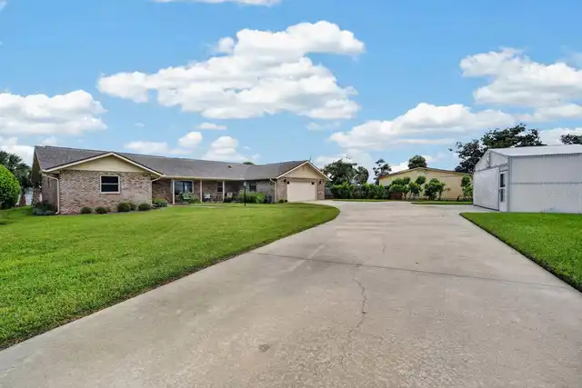 Listing Photo 10