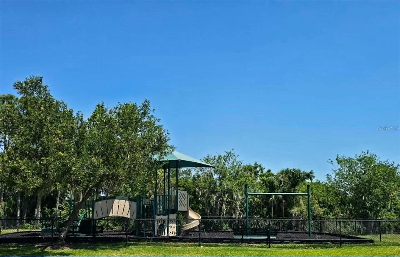 Listing Photo 34