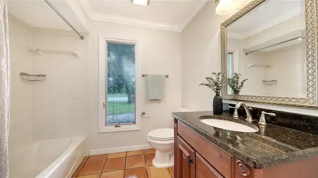 Listing Photo 32