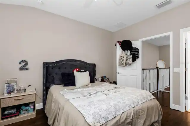 Listing Photo 16