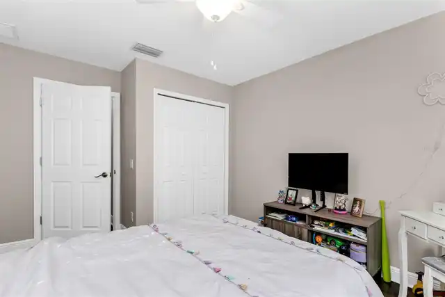 Listing Photo 20