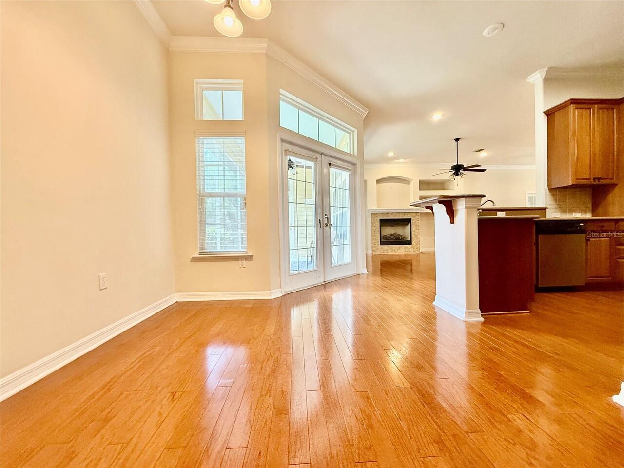Listing Photo 12